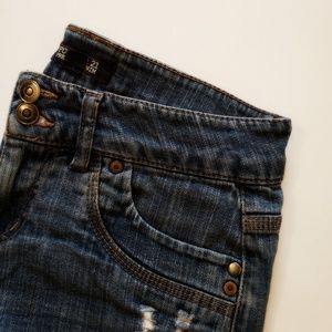 🍂 | Medium Wash Shorts